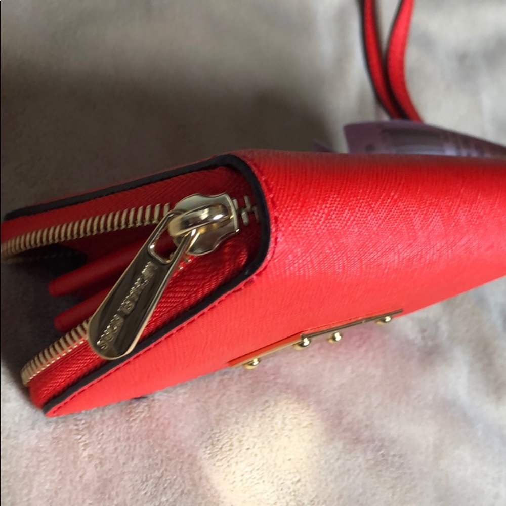 Michael Kors clutch - Picture 4 of 6